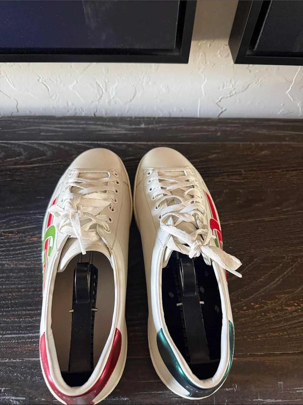 Gucci White Leather Sneakers with Red & Green Side Stripes